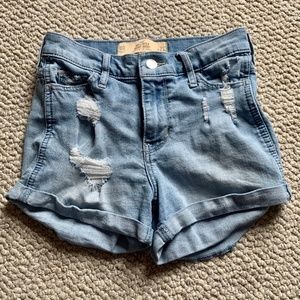 Hollister Short Shorts (light wash)